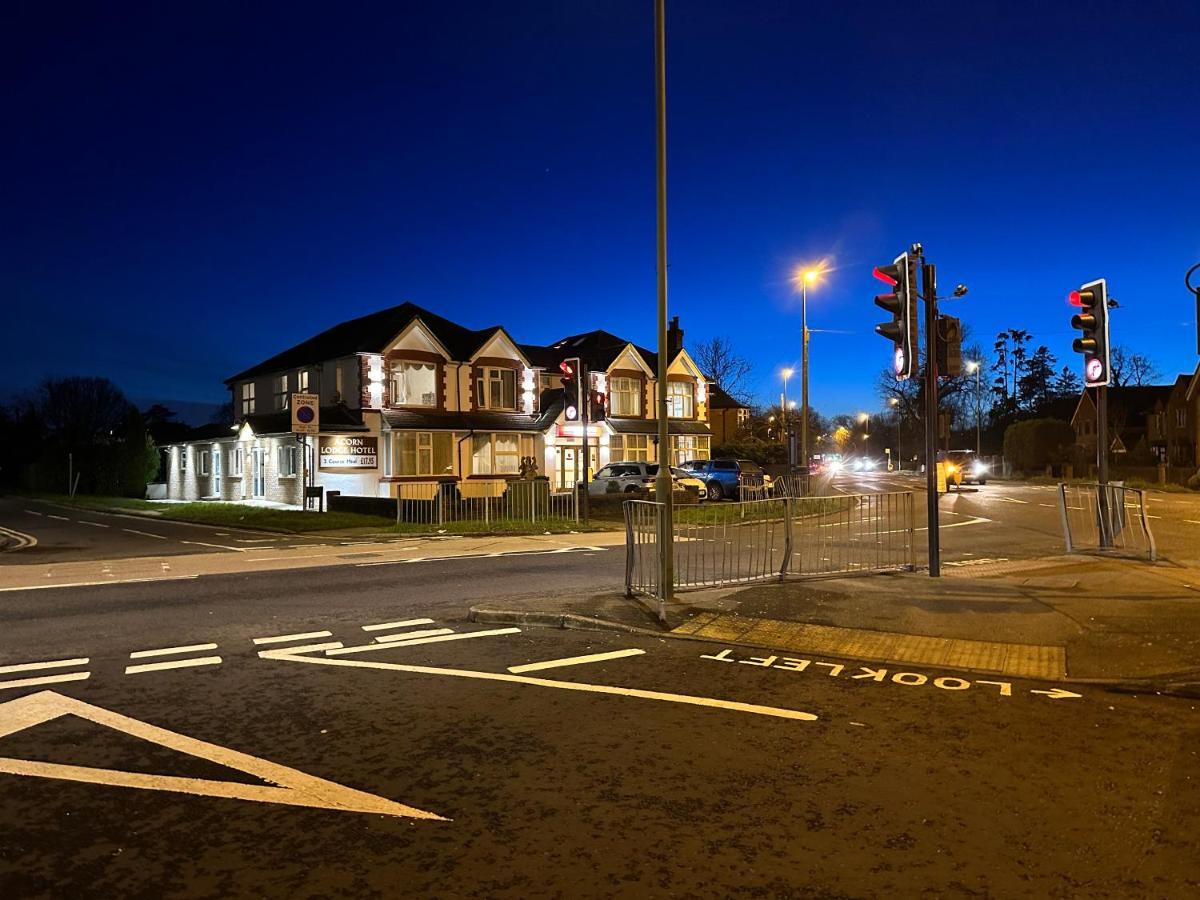 Acorn Lodge Hotel Gatwick & Parking Horley Exteriér fotografie