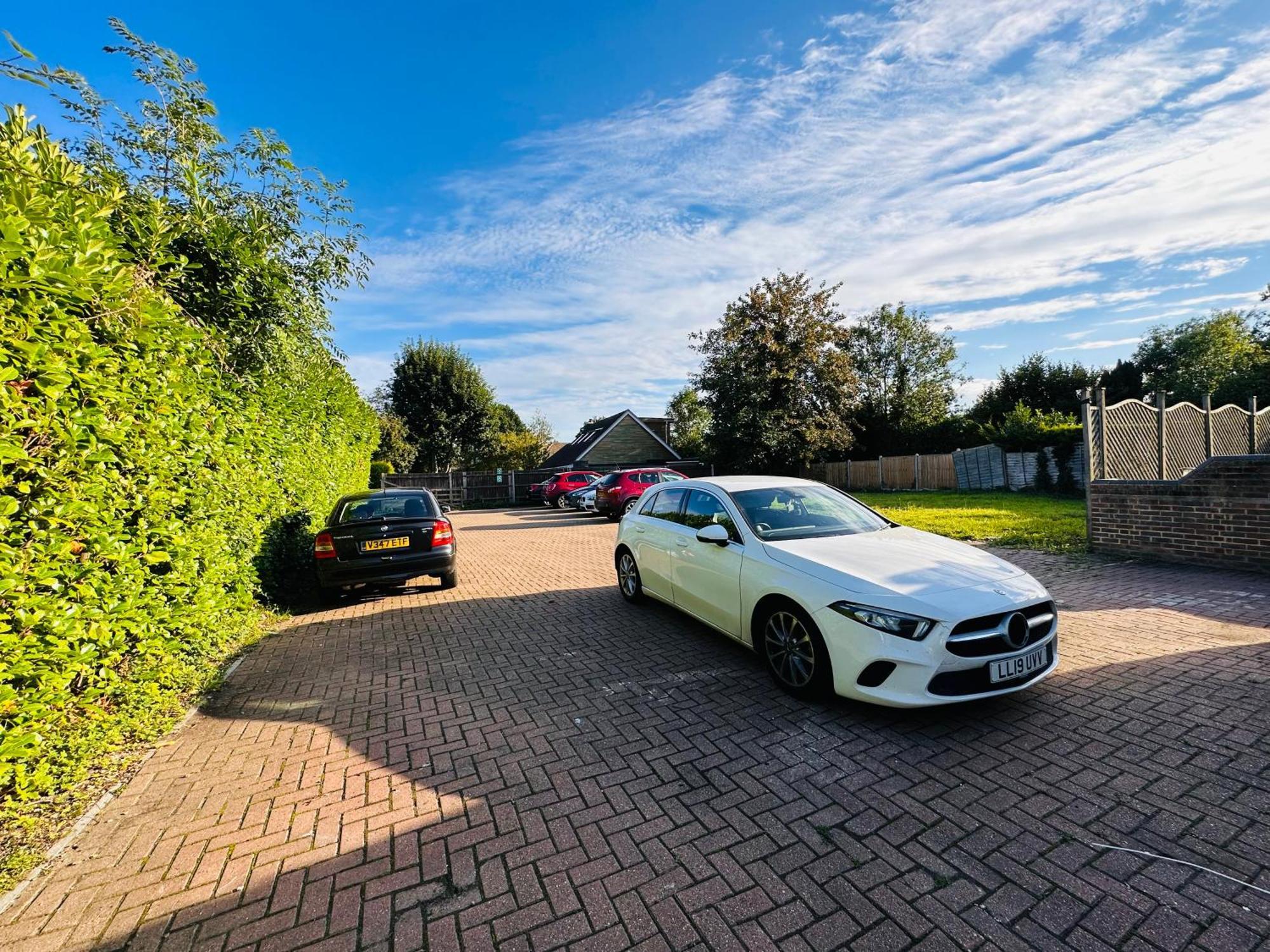 Acorn Lodge Hotel Gatwick & Parking Horley Exteriér fotografie
