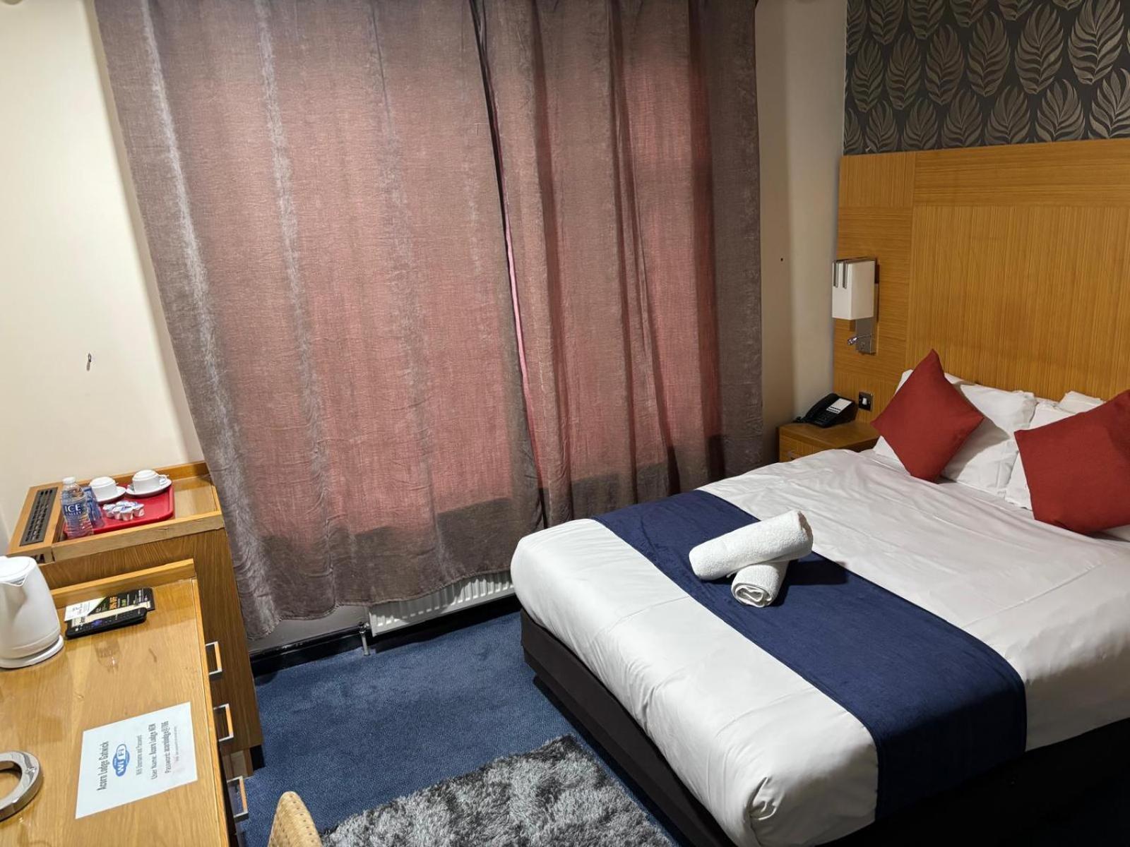 Acorn Lodge Hotel Gatwick & Parking Horley Exteriér fotografie