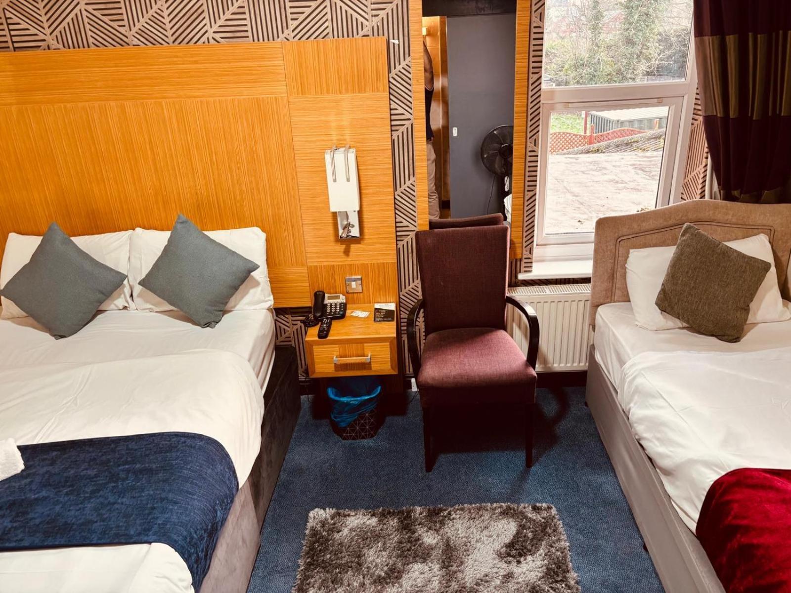 Acorn Lodge Hotel Gatwick & Parking Horley Exteriér fotografie