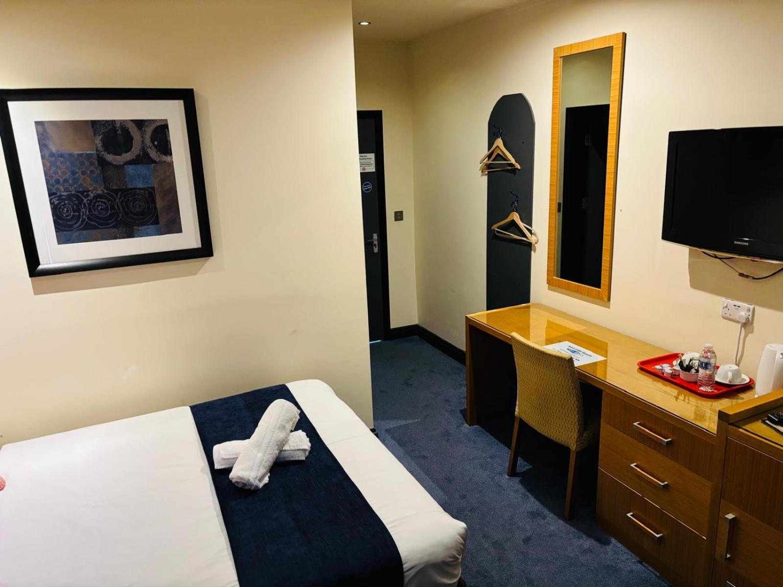 Acorn Lodge Hotel Gatwick & Parking Horley Exteriér fotografie