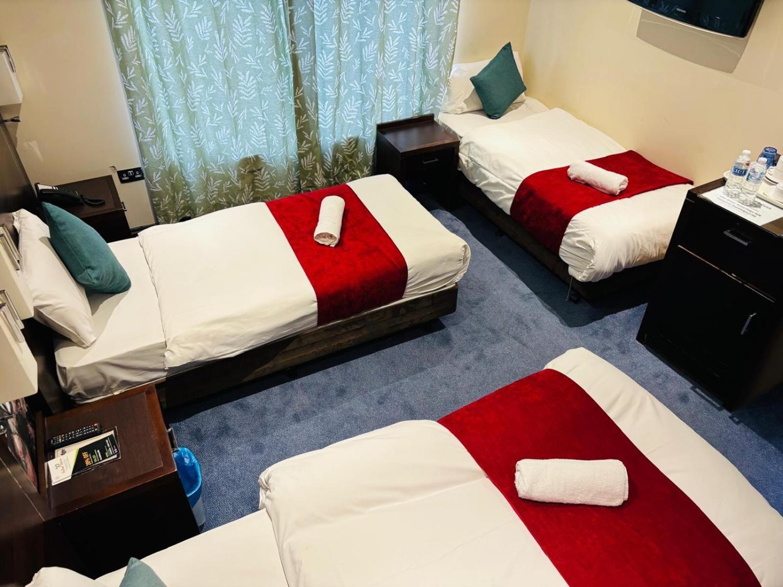 Acorn Lodge Hotel Gatwick & Parking Horley Exteriér fotografie