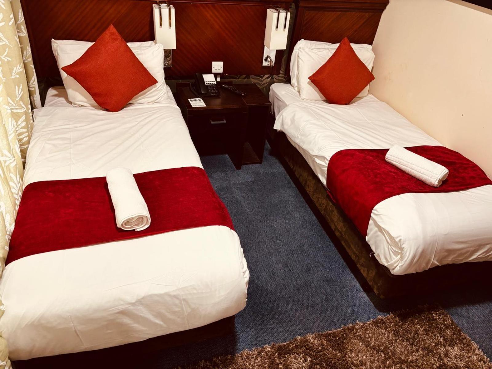 Acorn Lodge Hotel Gatwick & Parking Horley Exteriér fotografie